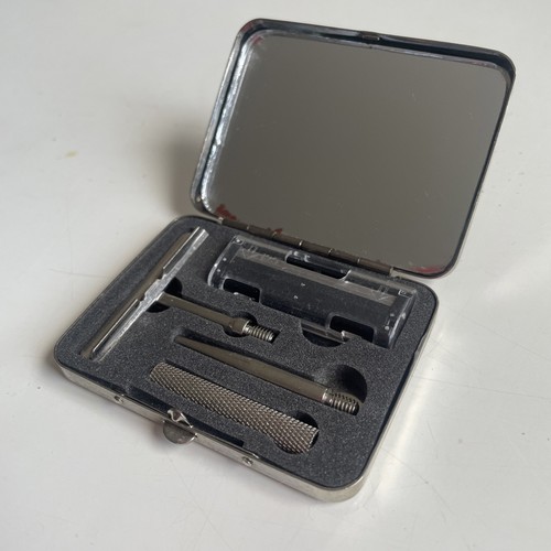 Vintage compact shaving - vintage,